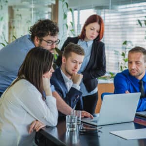 1004: Erfolgreiche Markt-Positionierung durch die dynamische Arbeit mit Zielen, Projekten und Personal